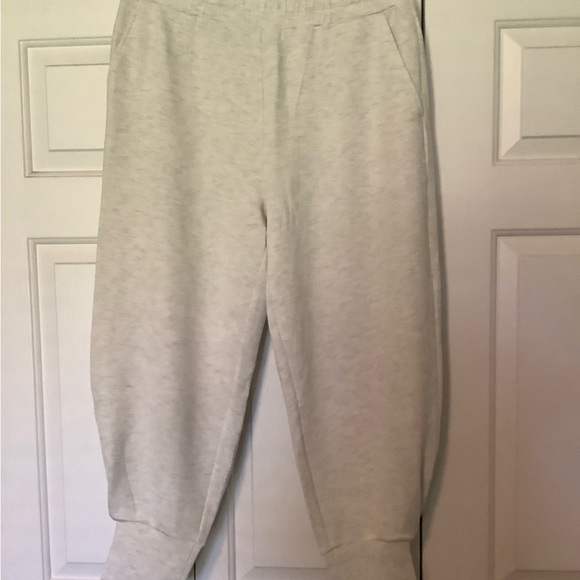 Varley Jogger Relaxed Pant 25" Ivory Marl Large. Like new. - Picture 3 of 4